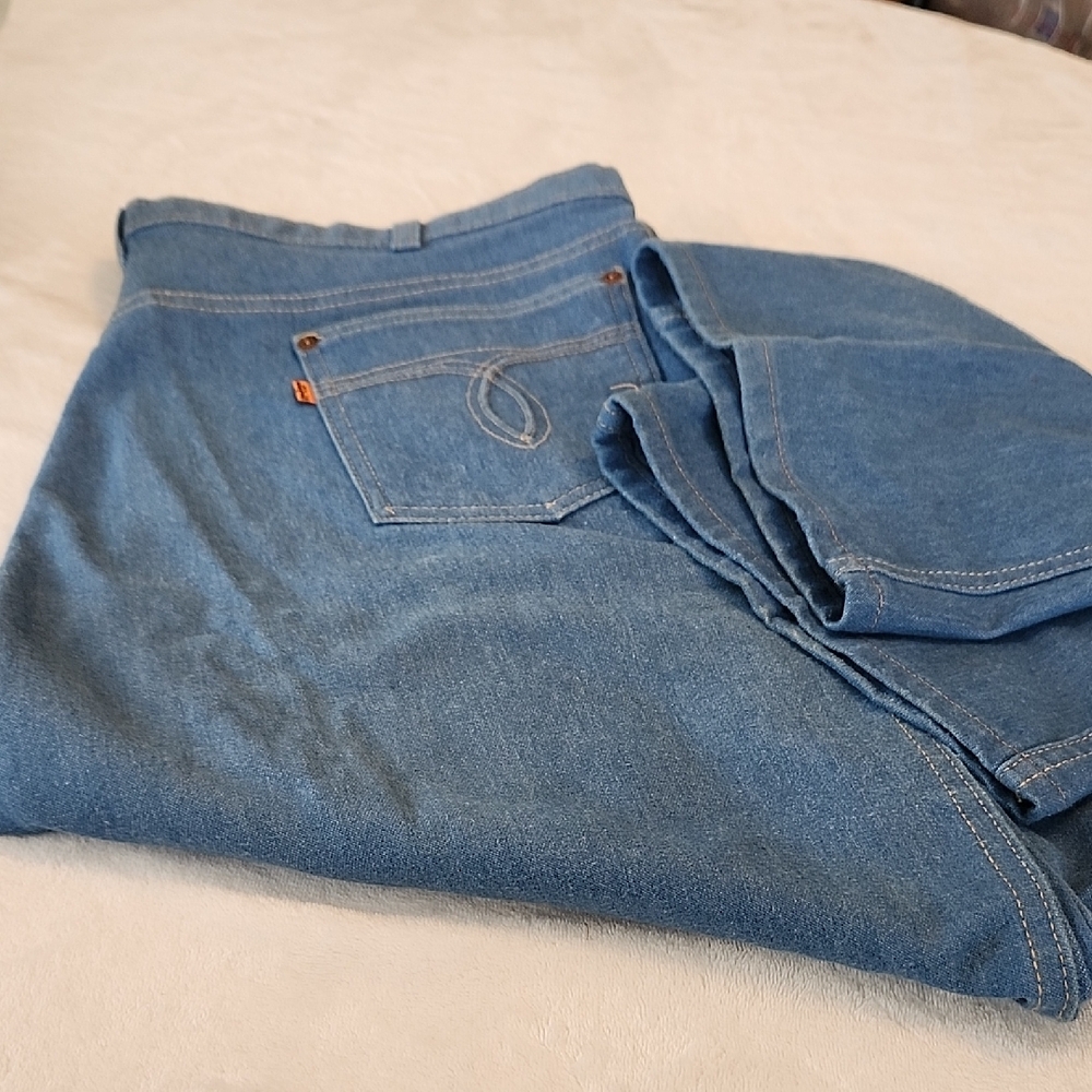 Levis Mens Orange Tag Blue Jeans W 42 L 30 Inseam Measures 32 Inches.